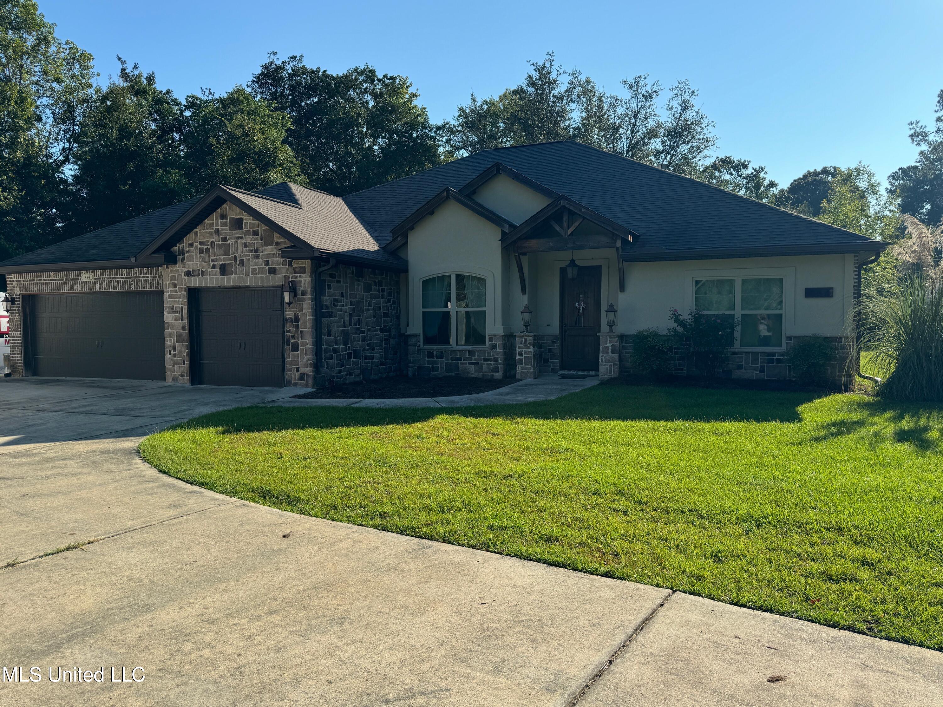 334 Lott Road Perkinston, MS 39573 - Photo 1 of 9 IMG_3932