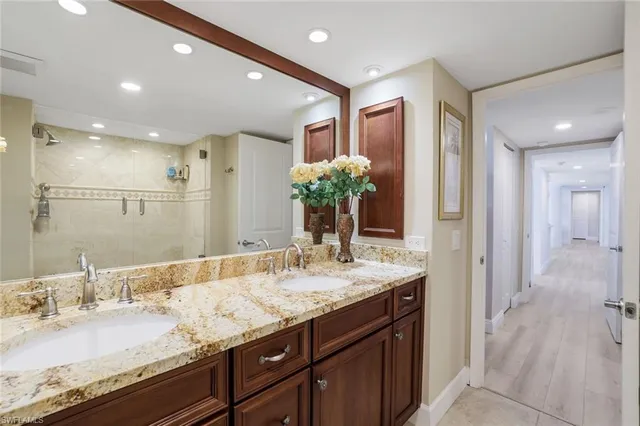 $18,500 | 4041 Gulf Shore Boulevard North, Unit 1705, Naples, FL 34103