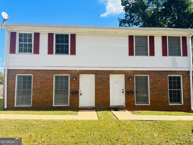 $950 | 17 Curran Avenue, Unit A, LaGrange, GA 30241