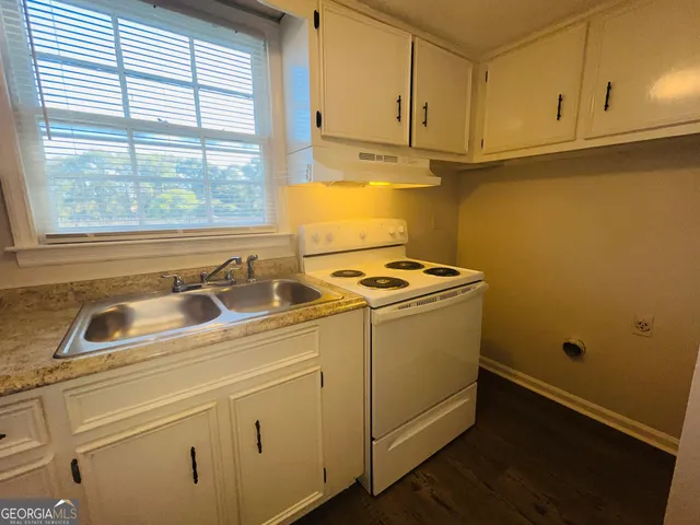 $950 | 17 Curran Avenue, Unit A, LaGrange, GA 30241