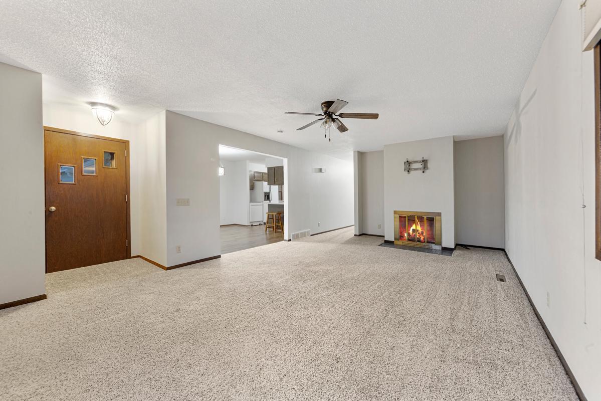 351 1st Avenue Northeast Wells, MN 56097 - Photo 13 of 44