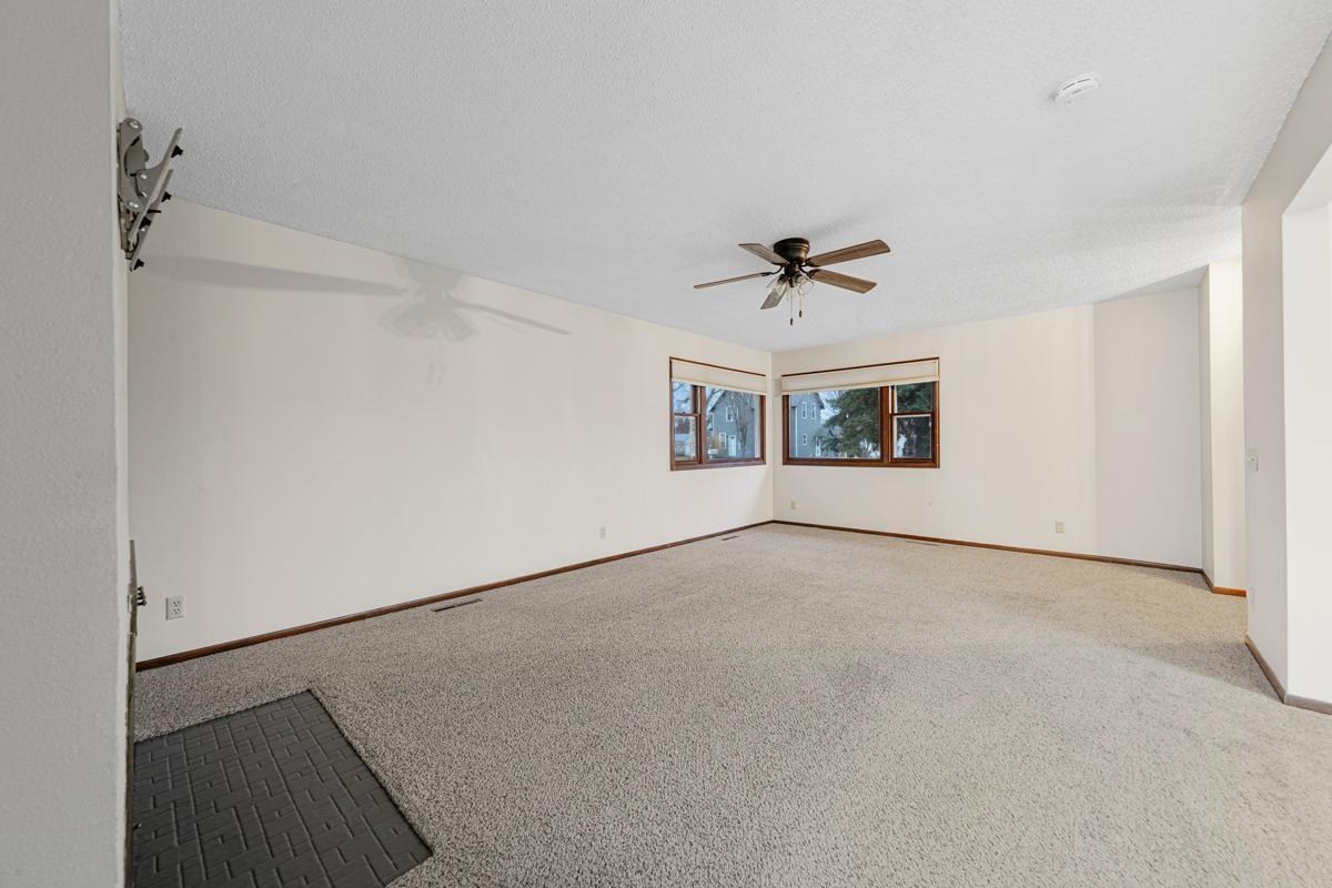 351 1st Avenue Northeast Wells, MN 56097 - Photo 15 of 44