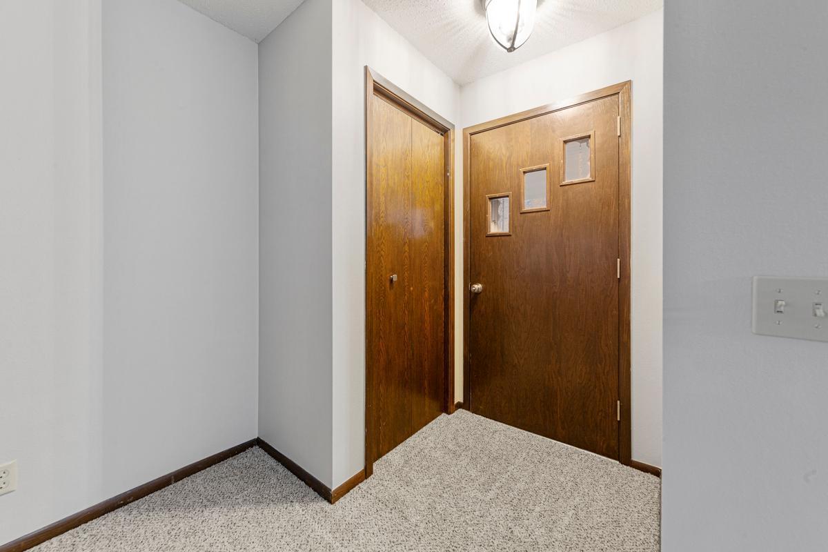 351 1st Avenue Northeast Wells, MN 56097 - Photo 16 of 44