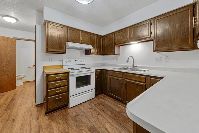 $235,900 | 351 1st Avenue Northeast, Wells, MN 56097