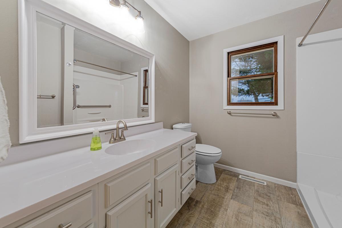 351 1st Avenue Northeast Wells, MN 56097 - Photo 35 of 44