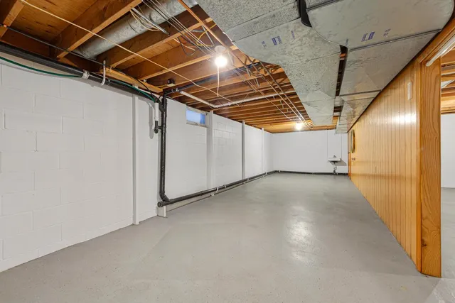 $235,900 | 351 1st Avenue Northeast, Wells, MN 56097