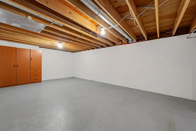 $235,900 | 351 1st Avenue Northeast, Wells, MN 56097