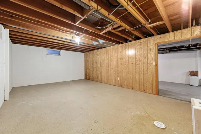 $235,900 | 351 1st Avenue Northeast, Wells, MN 56097