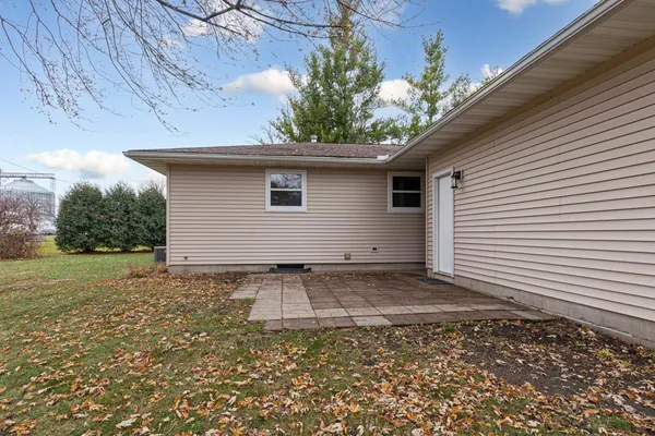 $214,900 | 351 1st Avenue Northeast, Wells, MN 56097