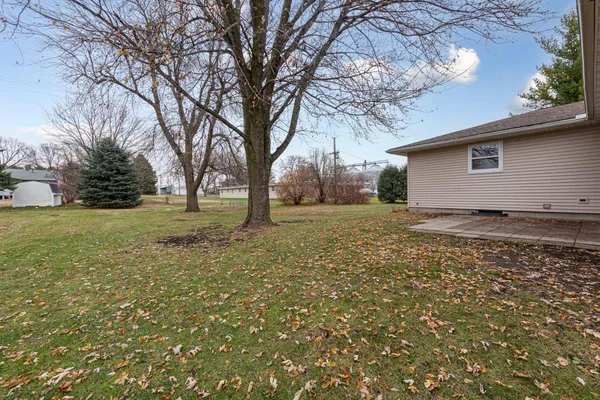 $214,900 | 351 1st Avenue Northeast, Wells, MN 56097