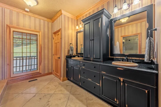 $1,850,000 | 2579 Highway 66, Young Harris, GA 30582