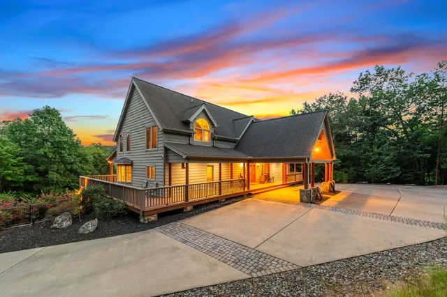 $1,850,000 | 2579 Highway 66, Young Harris, GA 30582