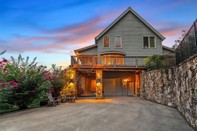 $1,850,000 | 2579 Highway 66, Young Harris, GA 30582