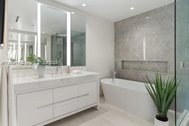 200 Southeast Mizner Boulevard, Unit 406 Boca Raton, FL 33432 - Photo 11 of 36 Gallery Image 11
