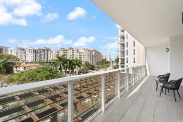 200 Southeast Mizner Boulevard, Unit 406 Boca Raton, FL 33432 - Photo 21 of 36 Gallery Image 21