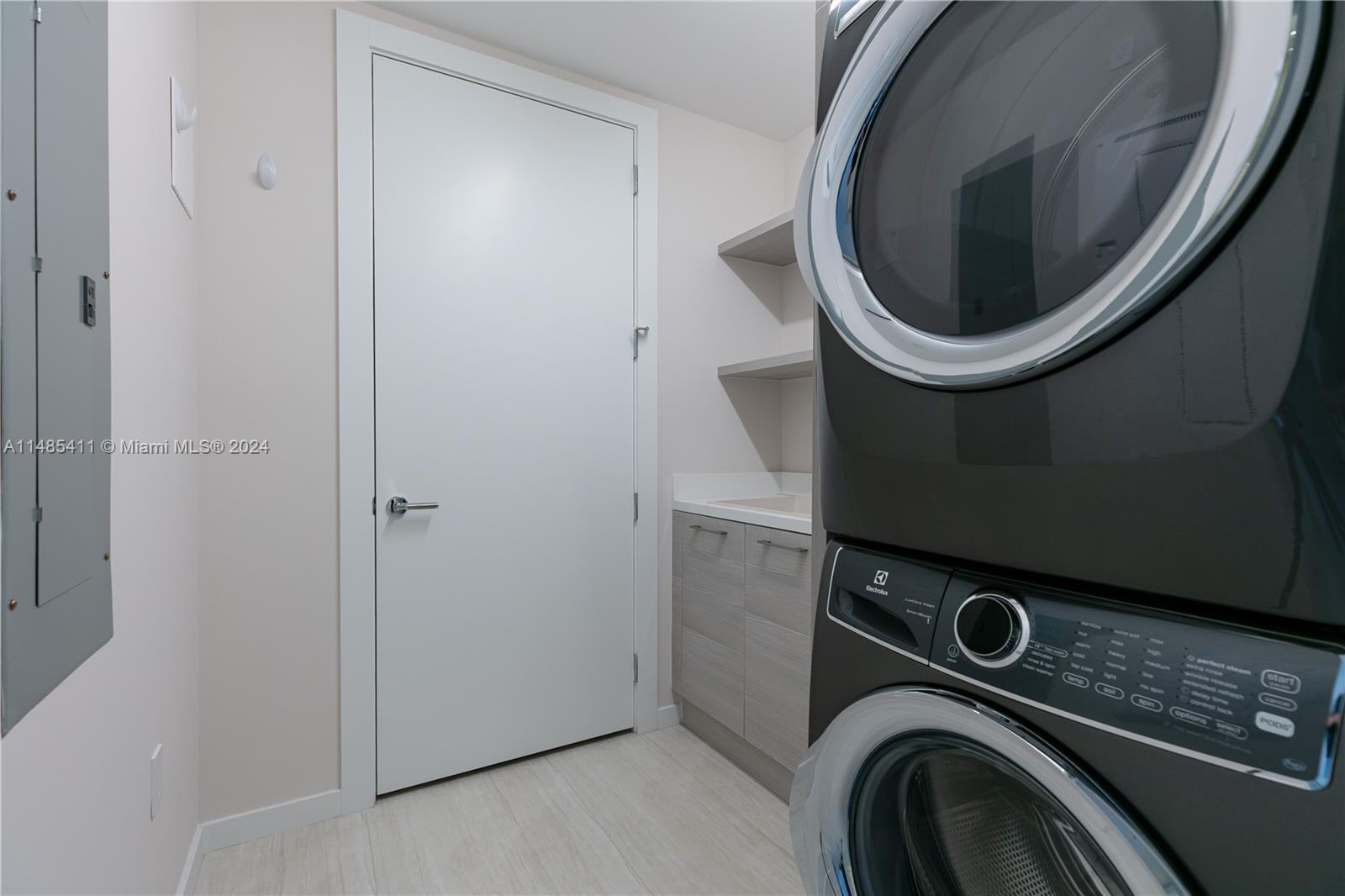 200 Southeast Mizner Boulevard, Unit 406 Boca Raton, FL 33432 - Photo 33 of 36 Gallery Image 33
