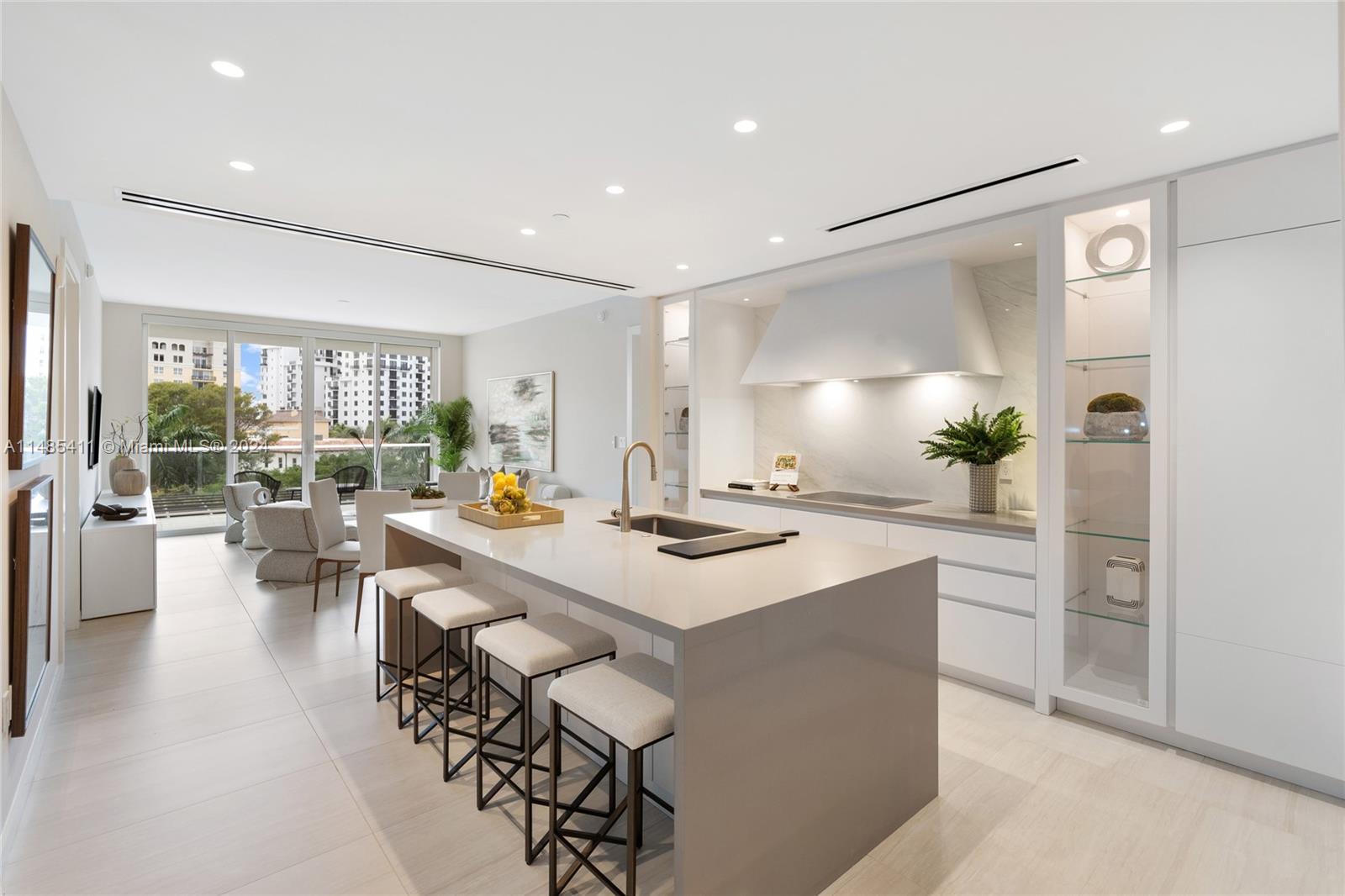 200 Southeast Mizner Boulevard, Unit 406 Boca Raton, FL 33432 - Photo 5 of 36 Gallery Image 5