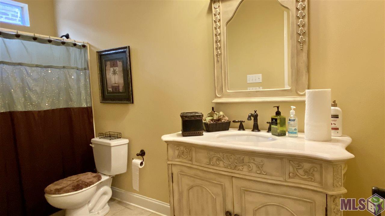 2922 Rue Dauphine Baton Rouge, LA 70810 - Photo 8 of 11 Gallery Image 8