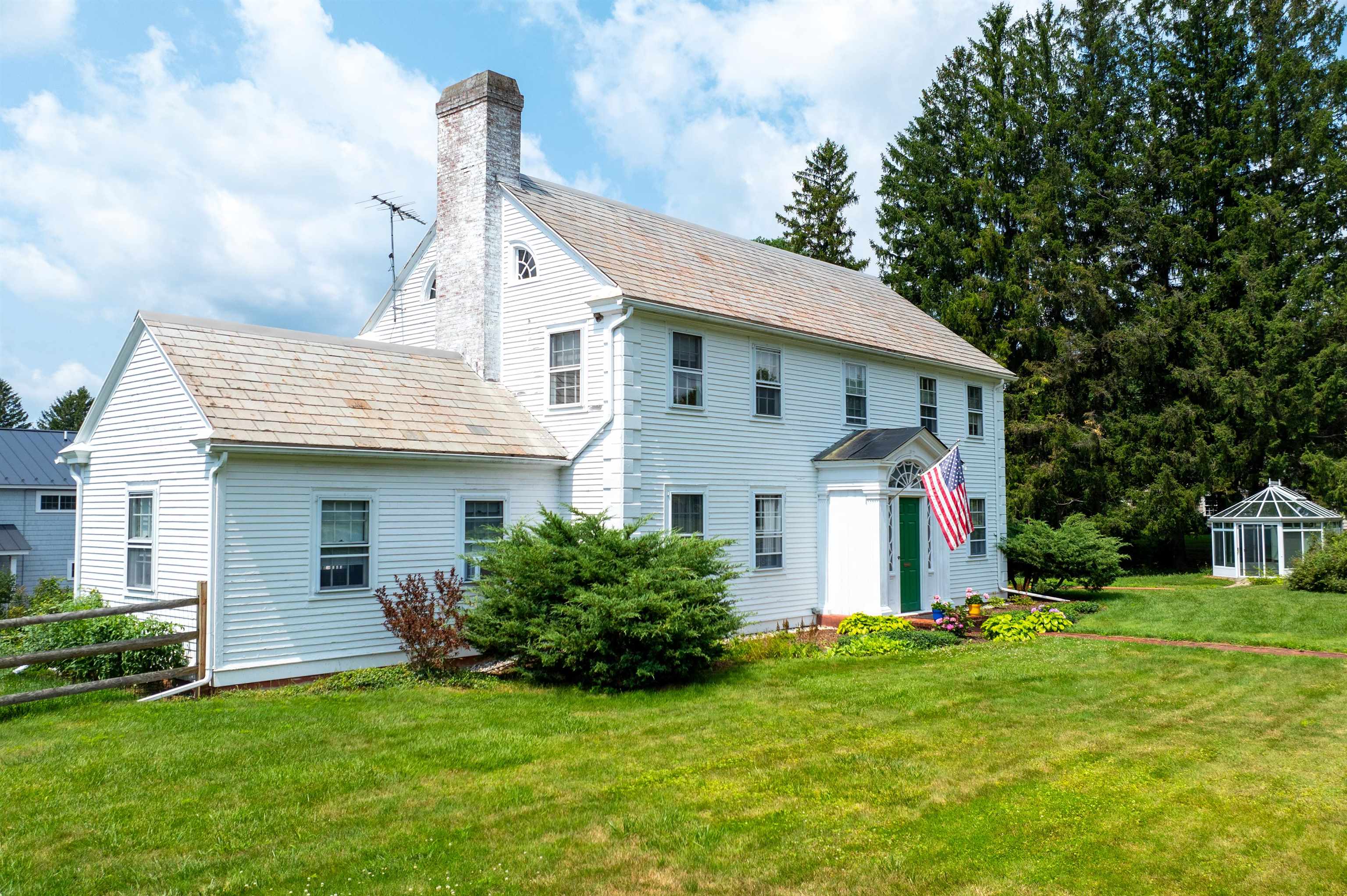 135 Bellevue Avenue Rutland, VT 05701 - Photo 8 of 44