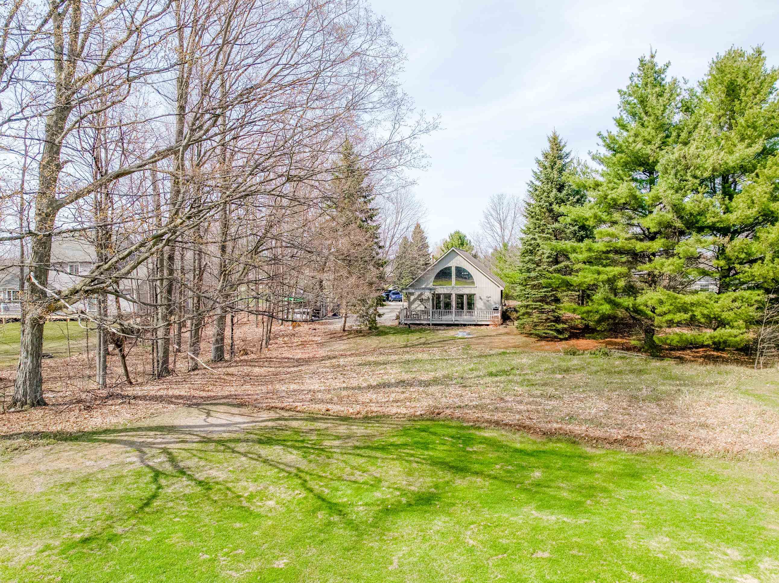 1946 East Swanson Trail Cedar, MI 49621 - Photo 4 of 31