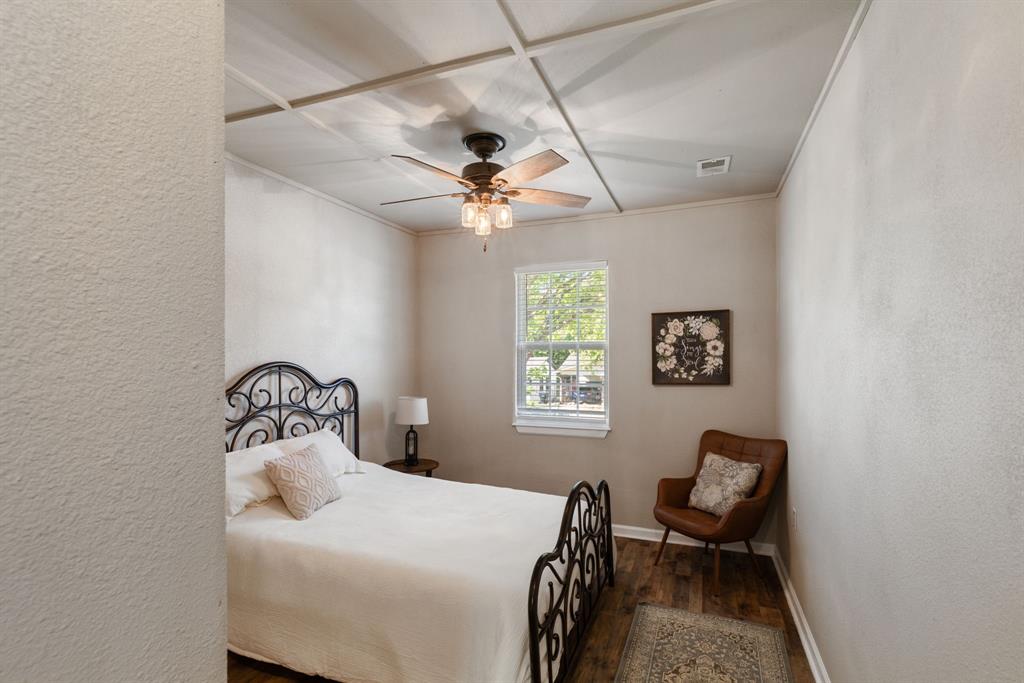 1104 Redbud Road Denison, TX 75020 - Photo 10 of 17