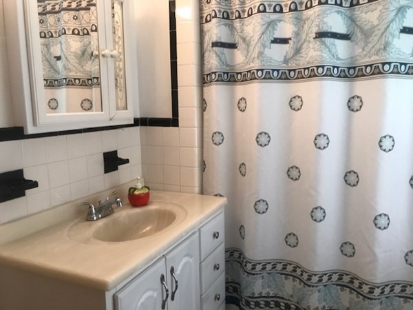 81 White Oak Road Springfield, MA 01128 - Photo 14 of 35