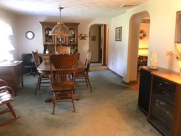 81 White Oak Road Springfield, MA 01128 - Photo 6 of 35