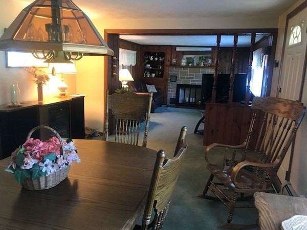 81 White Oak Road Springfield, MA 01128 - Photo 8 of 35