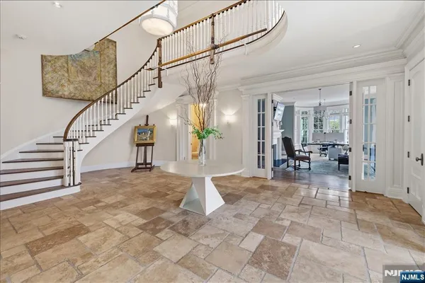 a view of entryway and hall