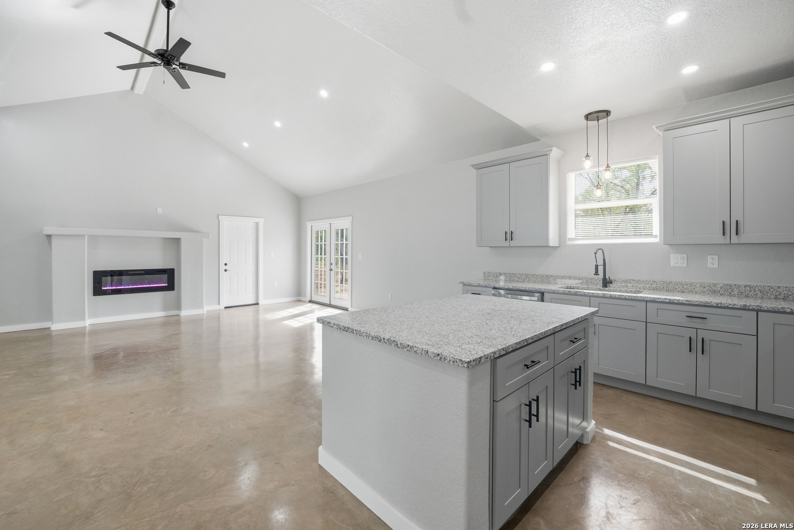 157 Sylas Hayes Loop Pleasanton, TX 78064 - Photo 13 of 32