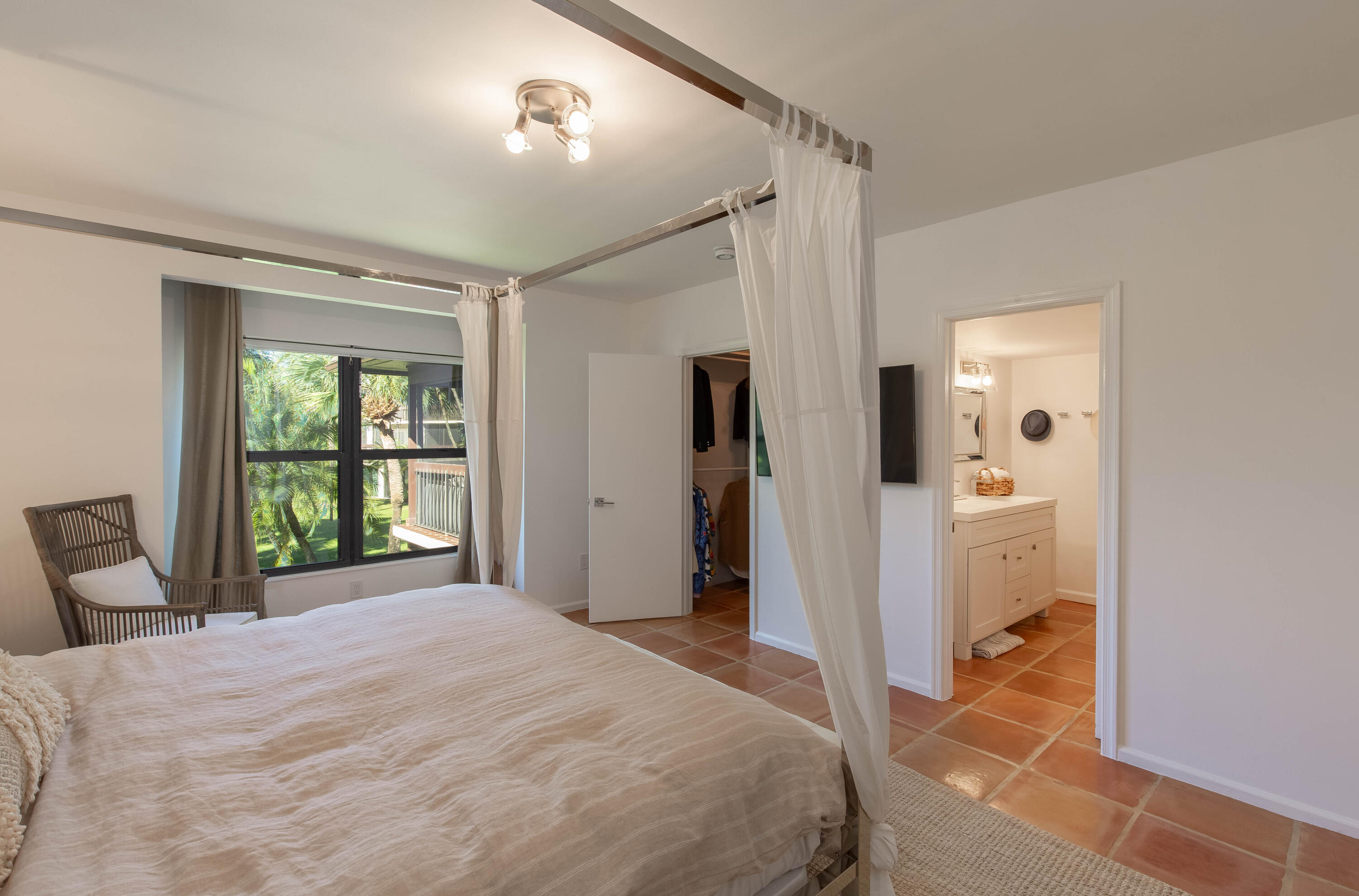 13329 Polo Club Road, Unit 204 Wellington, FL 33414 - Photo 9 of 21 15