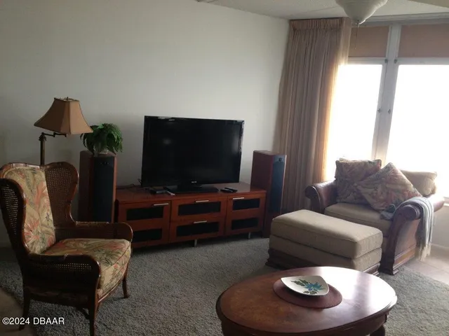 $2,350 | 3601 South Atlantic Avenue, Unit 303, Daytona Beach, FL 32118