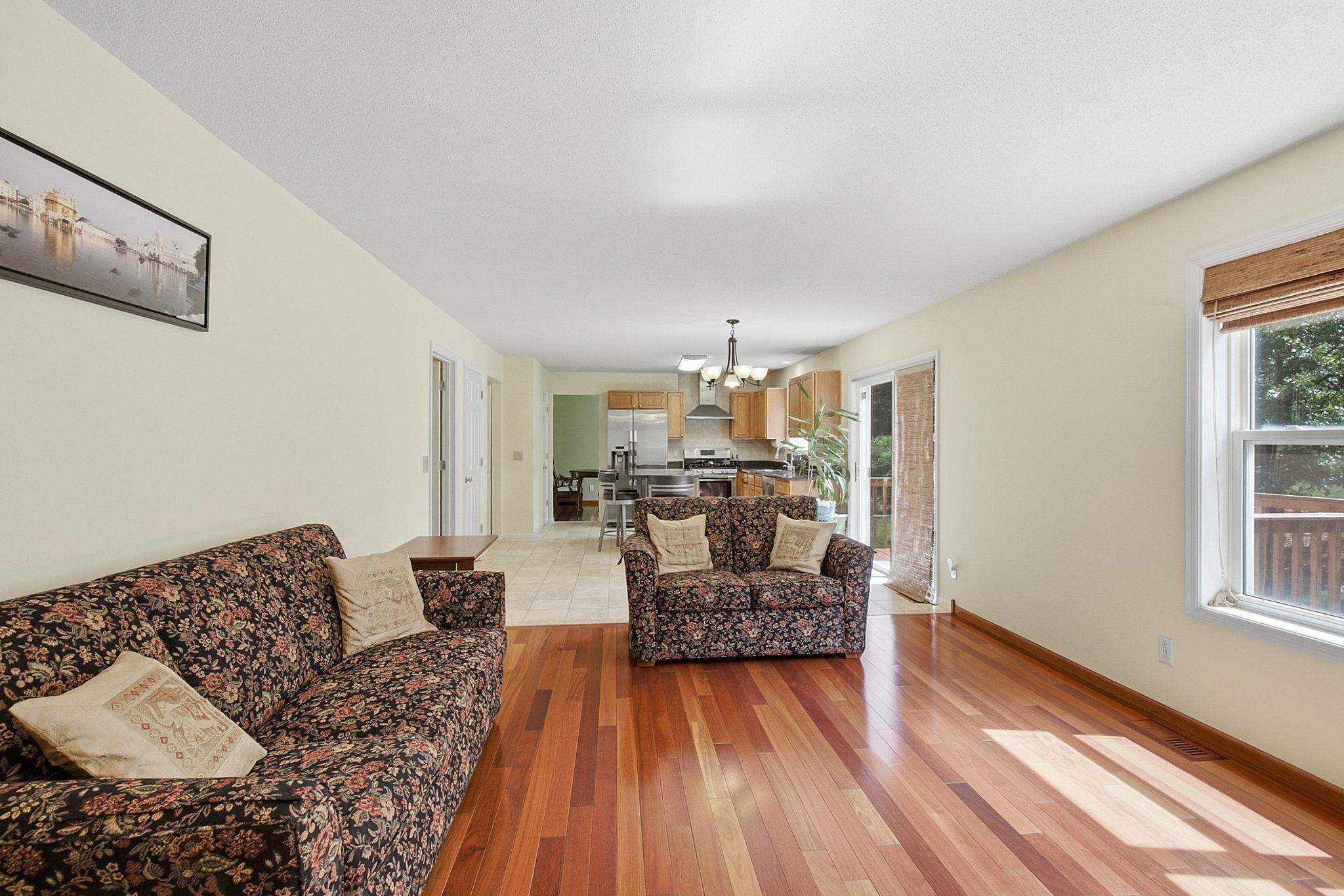 4918 Rusten Road Eagan, MN 55122 - Photo 14 of 58