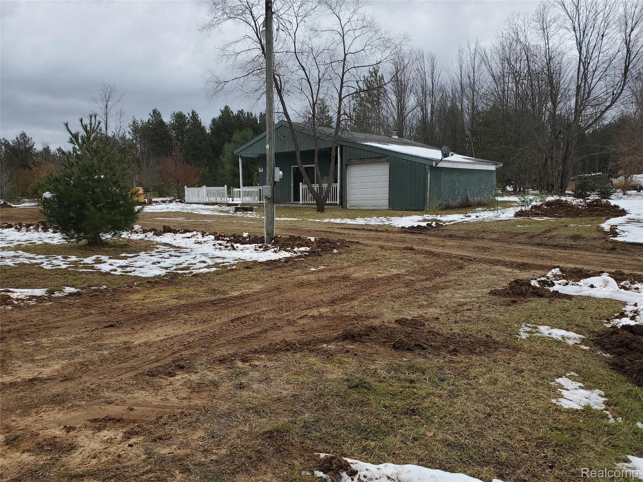 2225 South 29 Road Cadillac, MI 49601 - Photo 22 of 25 20211202_111910.jpg