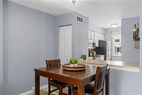 $250,000 | 203 Woodhaven Drive, Seven Fields, PA 16046