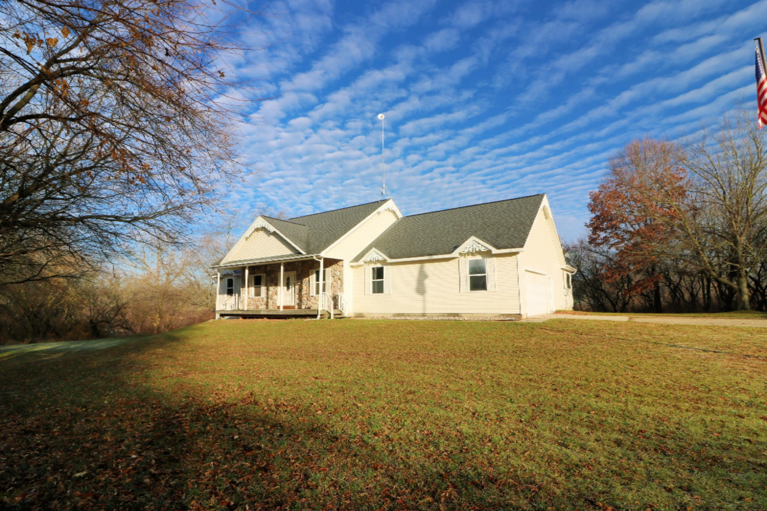 4556 County Farm Road Greenville, MI 48838 - Photo 2 of 6 9676 1111111