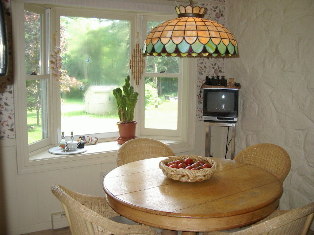 265 Devon Road Lee, MA 01238 - Photo 6 of 10 breakfasr nook