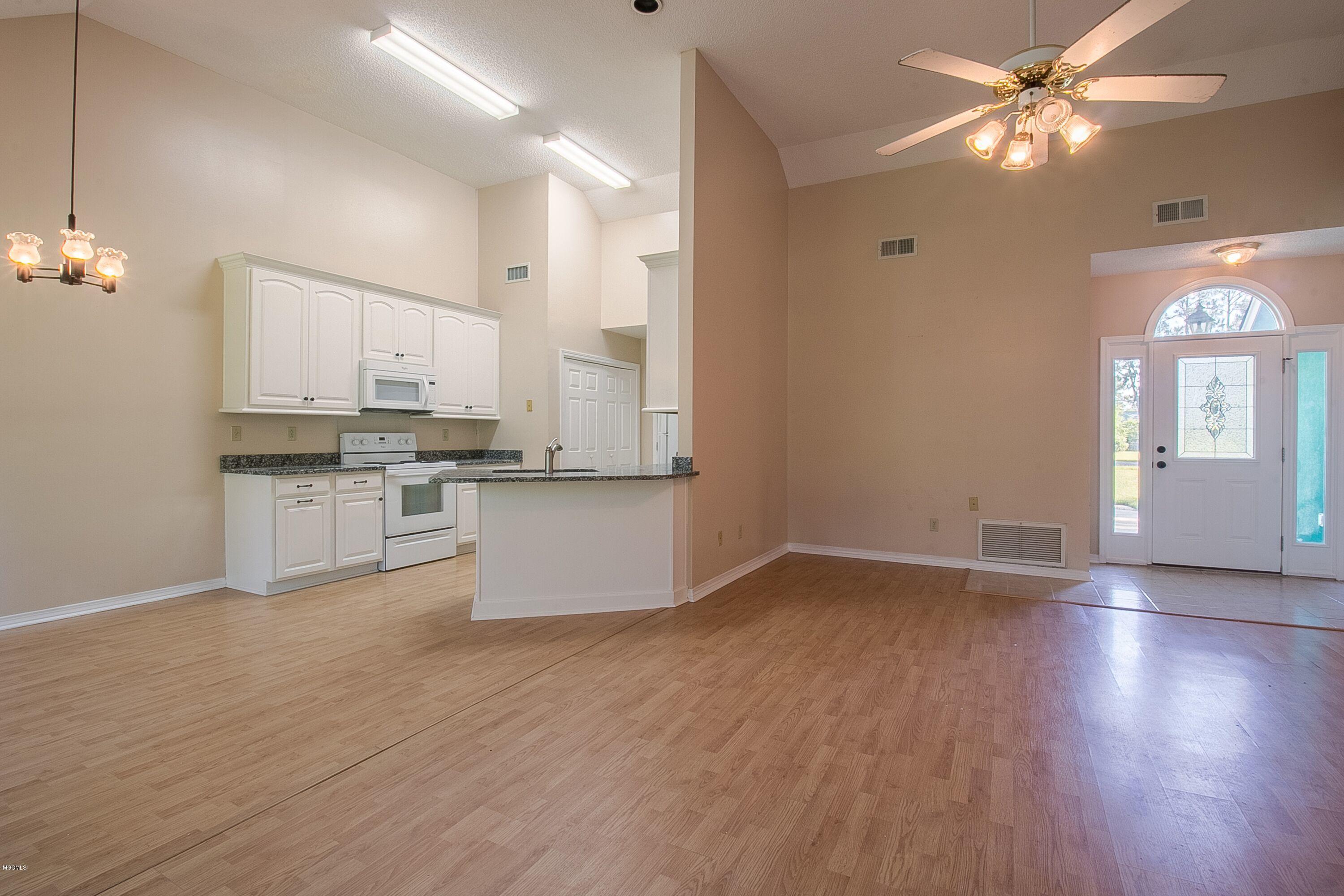 7917 Martin Bluff Road Gautier, MS 39553 - Photo 5 of 16 Family