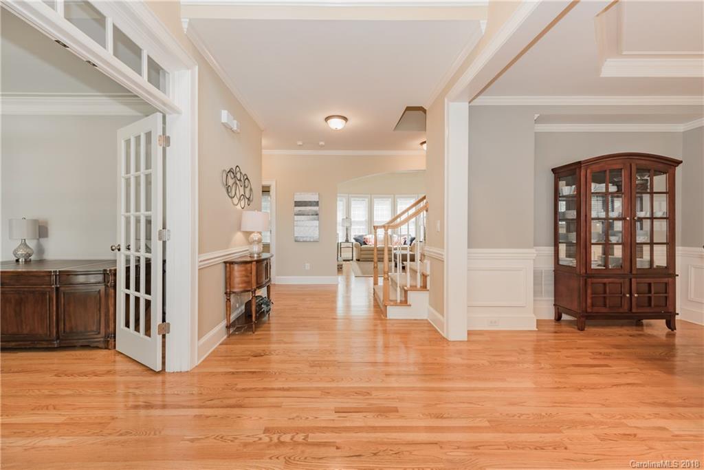 11010 Fox Hedge Road Matthews, NC 28105 - Photo 2 of 34 Gallery Image 2