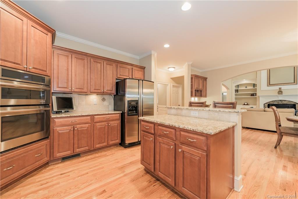 11010 Fox Hedge Road Matthews, NC 28105 - Photo 12 of 34 Gallery Image 12