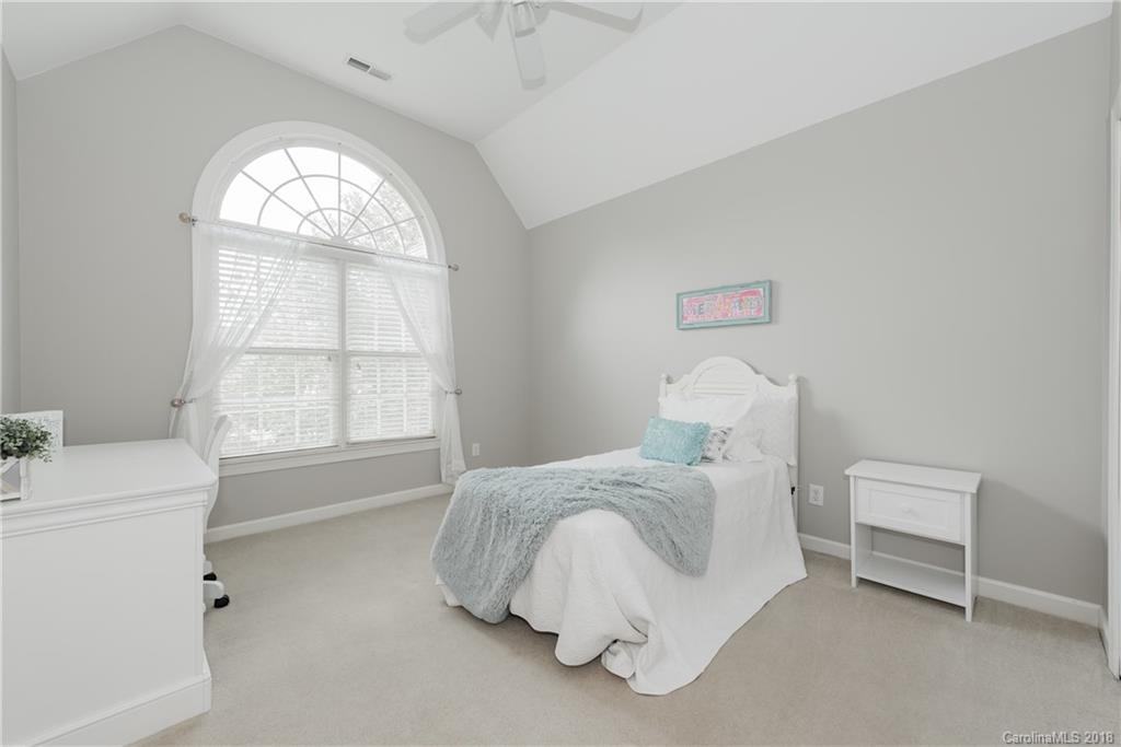 11010 Fox Hedge Road Matthews, NC 28105 - Photo 18 of 34 Gallery Image 18