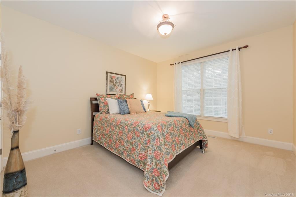 11010 Fox Hedge Road Matthews, NC 28105 - Photo 20 of 34 Gallery Image 20