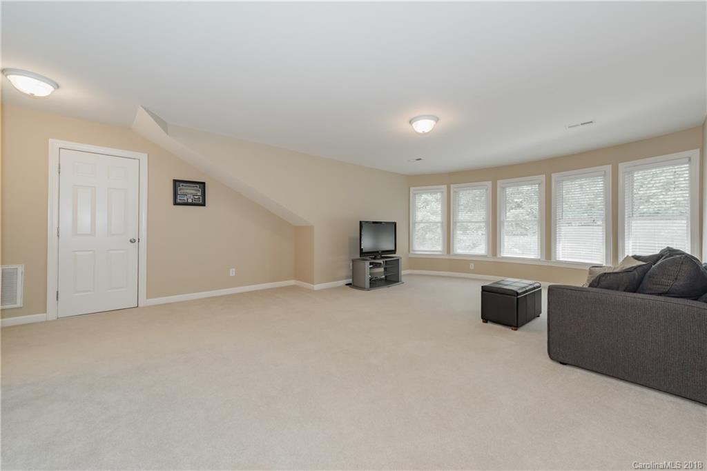 11010 Fox Hedge Road Matthews, NC 28105 - Photo 22 of 34 Gallery Image 22