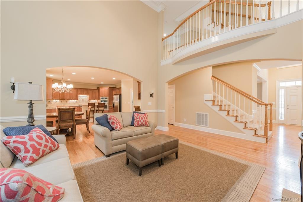 11010 Fox Hedge Road Matthews, NC 28105 - Photo 7 of 34 Gallery Image 7