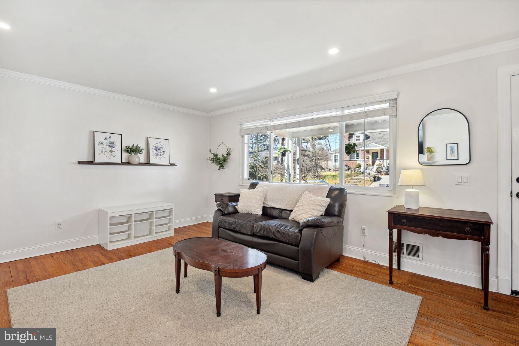 10005 Portland Road Silver Spring, MD 20901 - Photo 7 of 28