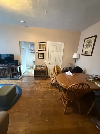 $4,800 | 71 South Huntington Avenue, Unit 3, Boston, MA 02130