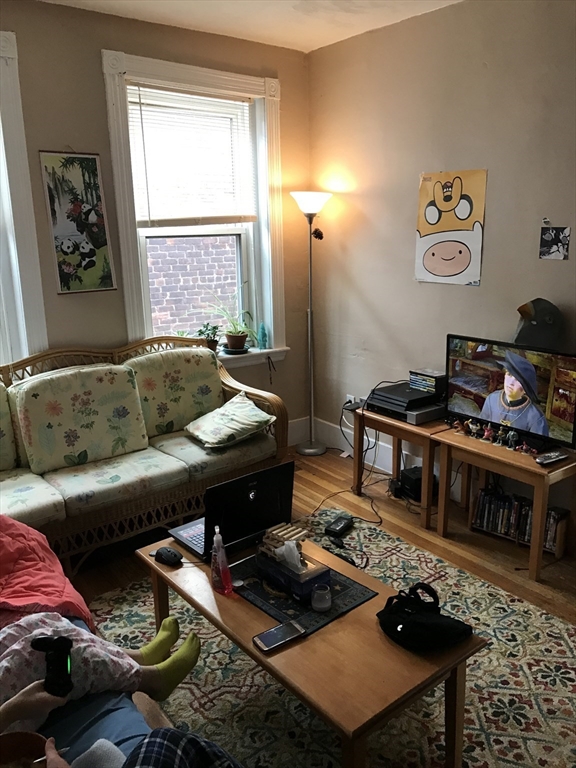 71 South Huntington Avenue, Unit 3 Boston, MA 02130 - Photo 4 of 16