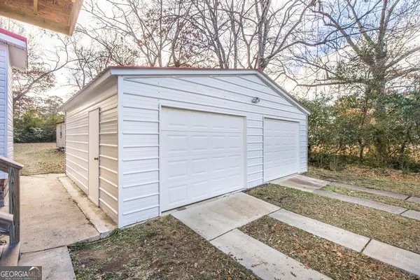 a view of backyard of house