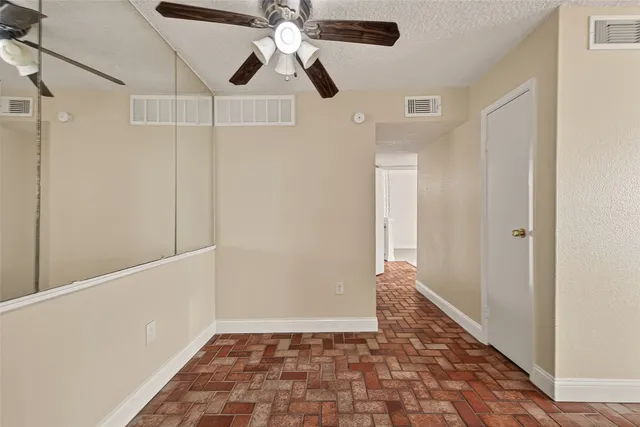 $110,000 | 1500 Bay Area Boulevard, Unit 183, Houston, TX 77058