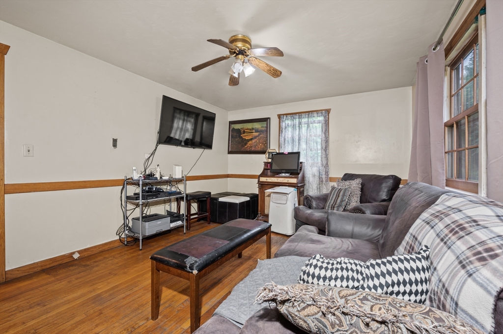 17 George Loomis Road Southwick, MA 01077 - Photo 10 of 36
